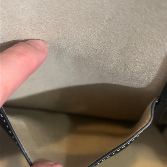 Tory Burch Spaghetti Leather Tote - Picture 11 of 16